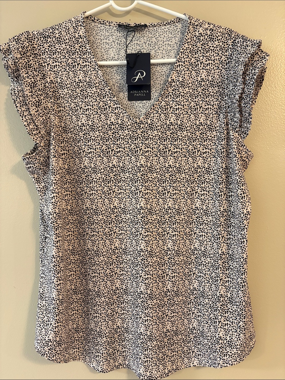 NWT Adrianna Papell Women’s L Animal Print Pleated Ruffle Sleeve Top
